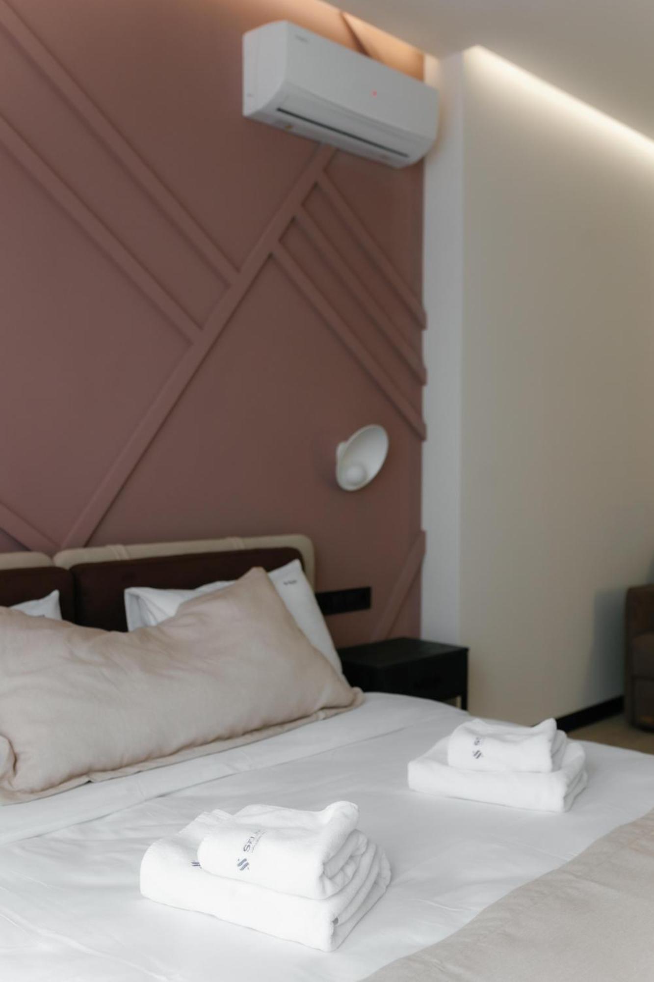 Select Hotel Lviv Ngoại thất bức ảnh