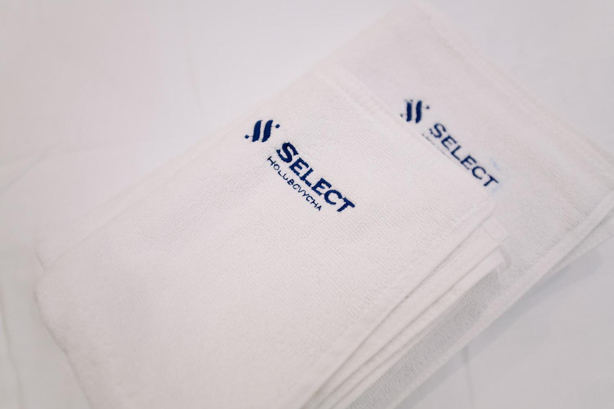 Select Hotel Lviv Ngoại thất bức ảnh