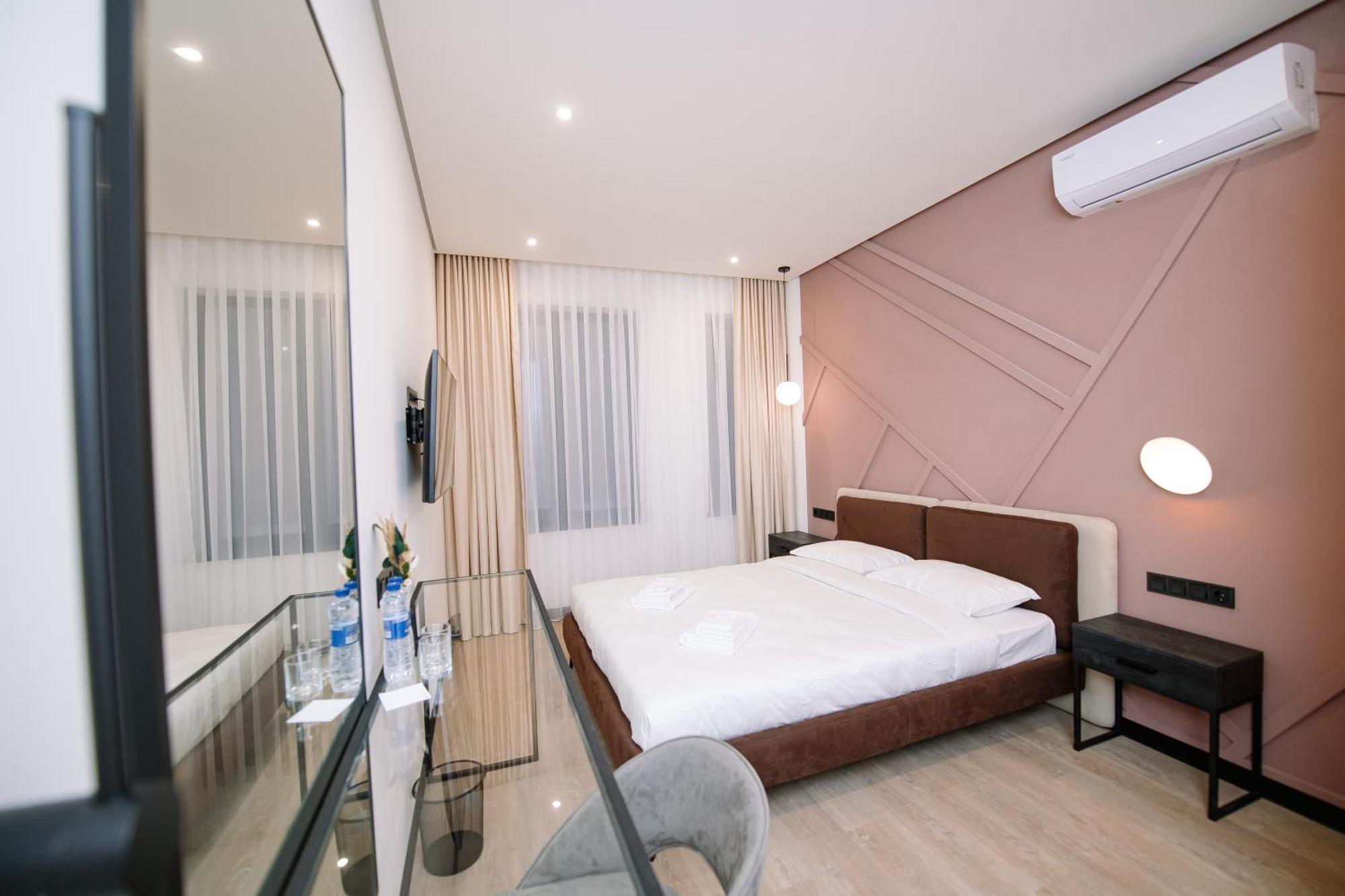 Select Hotel Lviv Ngoại thất bức ảnh