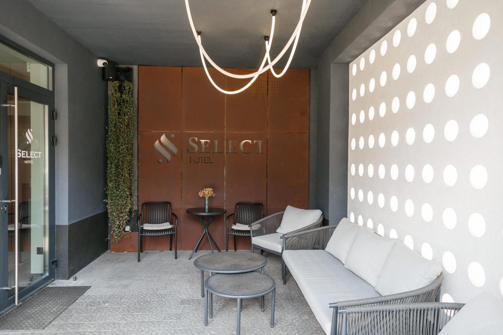 Select Hotel Lviv Ngoại thất bức ảnh