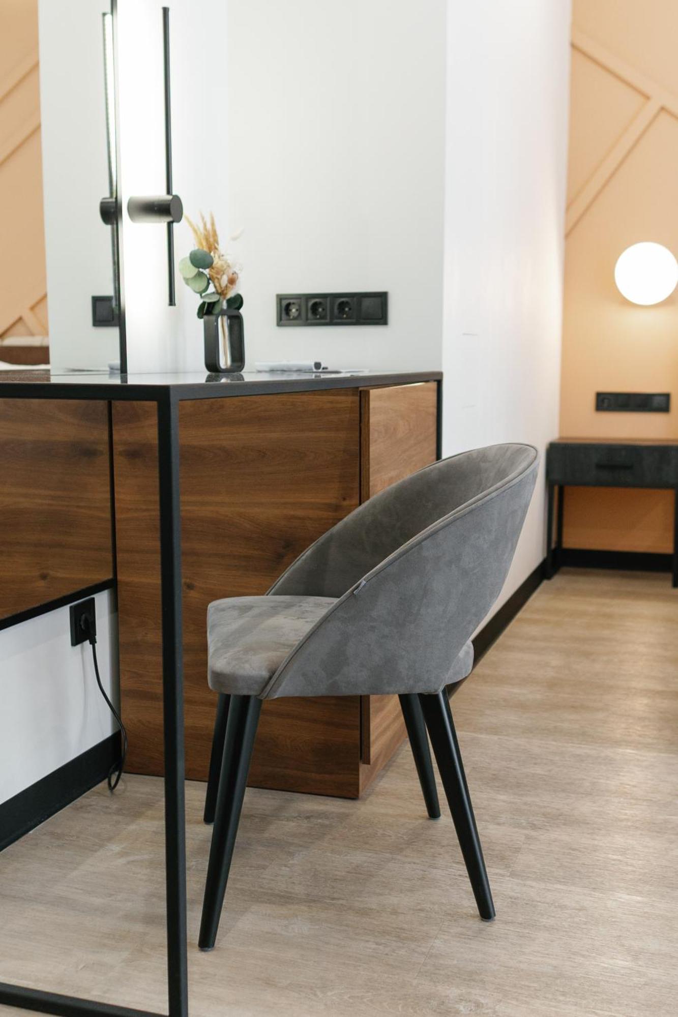 Select Hotel Lviv Ngoại thất bức ảnh